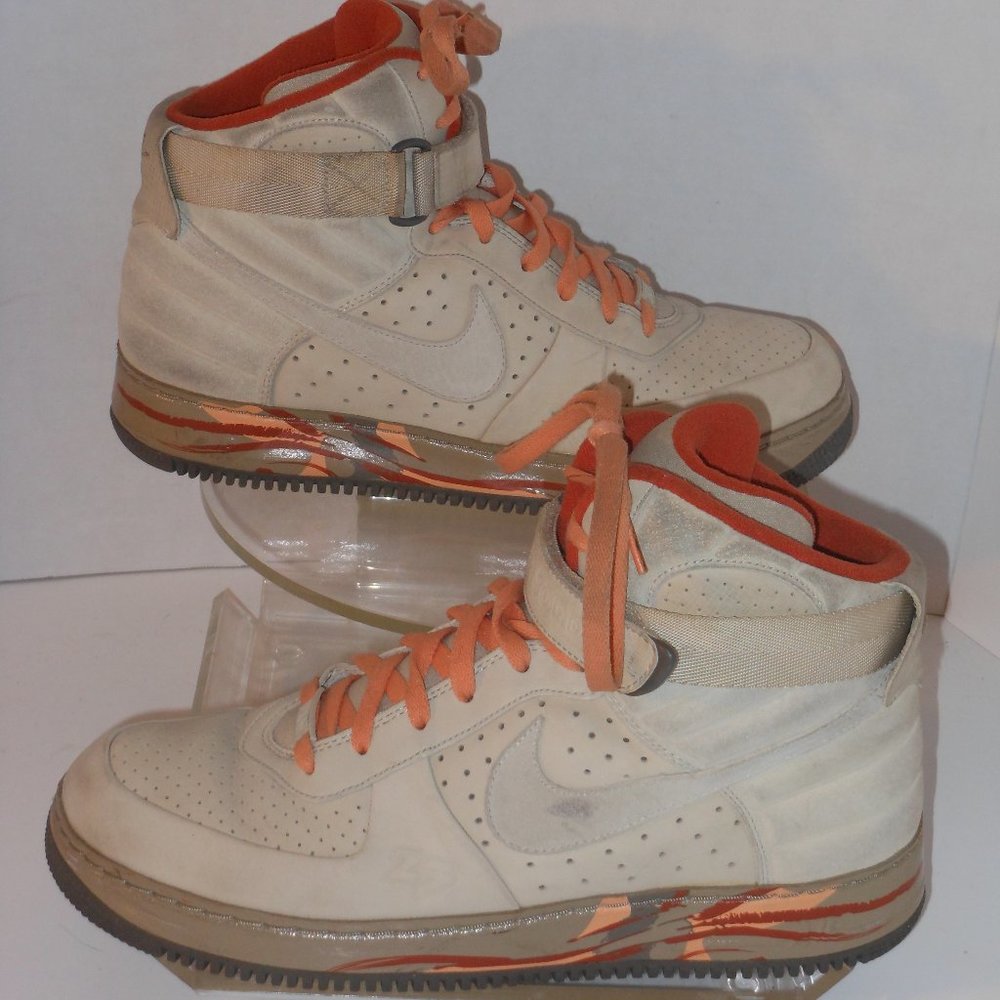 THE BEST OF BOTH WORLDS NIKE'S SPECIAL EDITION - Picture 3 of 9